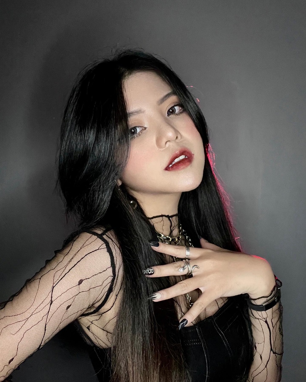 Reency Ngô - Nàng hotgirl sở hữu gu thời trang cá tính